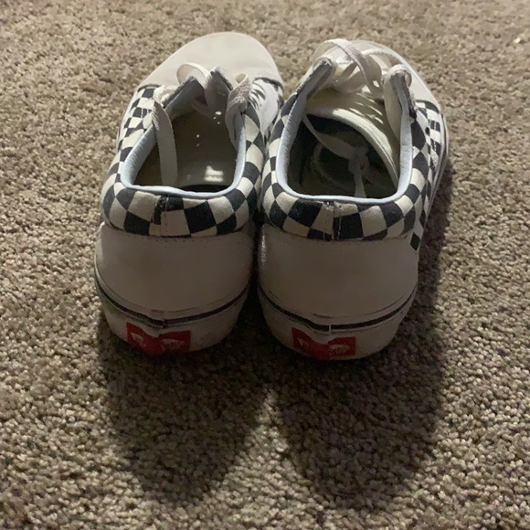 Vans - Picture 4 of 4